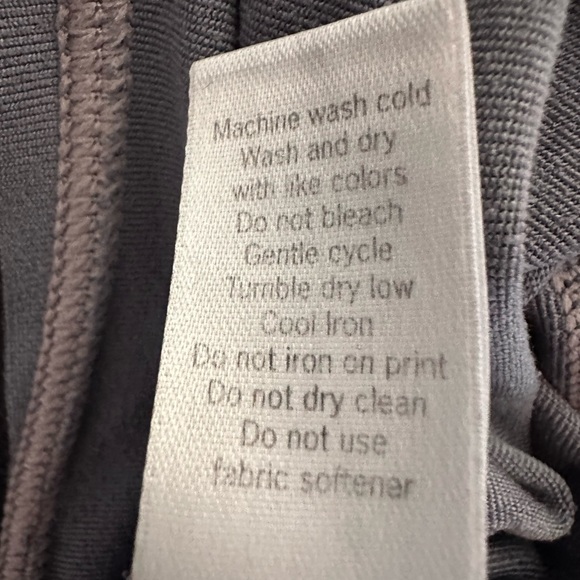 Athleta Chaturanga Cropped Leggings - Picture 11 of 12